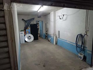 Aparcament cotxe a Barrio Blanco