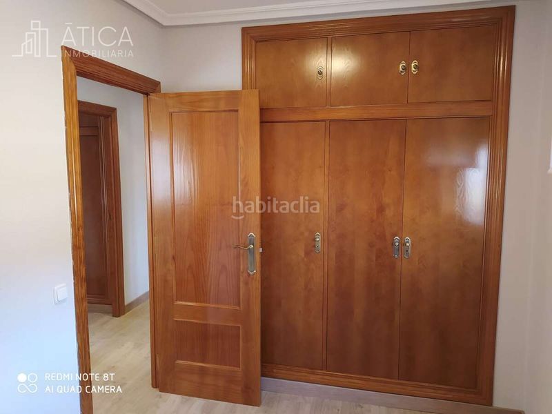 Foto 9e4a666d-3c75-47fc-8623-a9e3a4944987. Lloguer àtic amb calefacció a Carmelitas Salamanca
