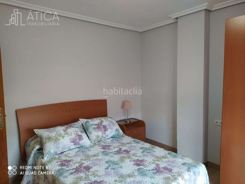 Foto bcde4774-878b-4090-905a-05ca6b39d555. Lloguer àtic amb calefacció a Carmelitas Salamanca