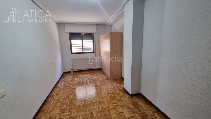 Foto e2d77d4b-aefa-4092-891d-d13b9a099d09. Pis amb calefacció aparcament a Pizarrales Salamanca