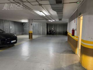 Aparcament cotxe a Centro
