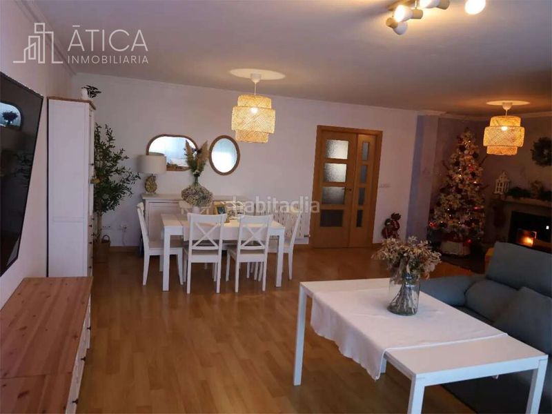 Foto e4fc6e26-e950-4d8b-ad2a-08901f30eda2. Casa adossada amb calefacció aparcament piscina a Aldearrubia