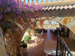 Xalet a Las Fuentes-Los Cipreses. Se vende excelente chalet con parcela y piscina en la zona de la