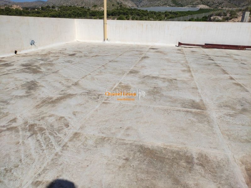 Foto 4485462a-8fd8-416a-9b83-d7cfd41f9242. Casa amb piscina a Crevillente