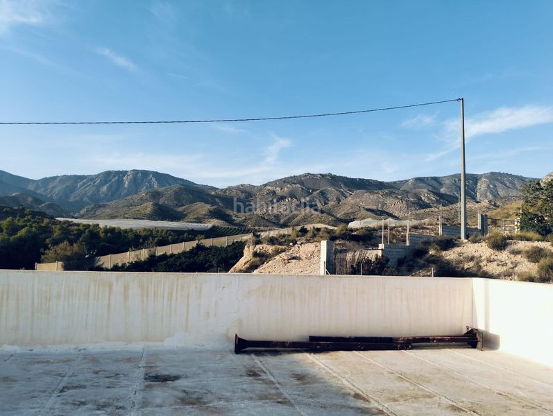 Foto a46c7d44-bb26-49fa-bd91-d51521eac30f. Casa amb piscina a Crevillente