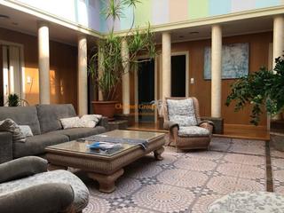 Xalet a Centro. Se vende chalet de lujo en zona ciudad jardin