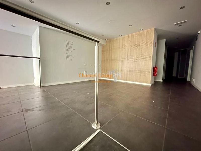 Foto 9ec2dbb9-406f-4506-9426-124e04816c99. Rent business premise in Centro Elche / Elx