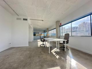 Rent Office space in Jubalcoi. En alquiler estupenda oficina a estrenar en el boulevard del par