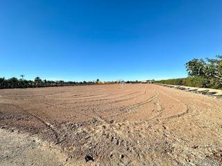 Terreny residencial a El Altet. Se vende parcela edificable de 14.481 m2, a dos minutos de parti
