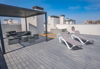 Affitto Piccolo appartamento in Los Arenales del Sol. Propiedad en alquiler mes de agosto con jacuzzi y terraza privad