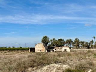 Terreny residencial a Centro. En venta terreno junto a la ctra.de santa pola de 45.000 metros