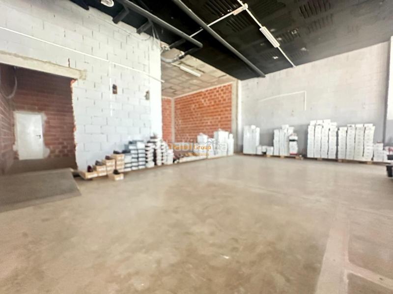 Foto 45d57f87-fa5a-49c9-9c31-996a0e833af8. Alquiler local comercial se alquila maravilloso local en el parque empresarial de torrellano en Elche / Elx