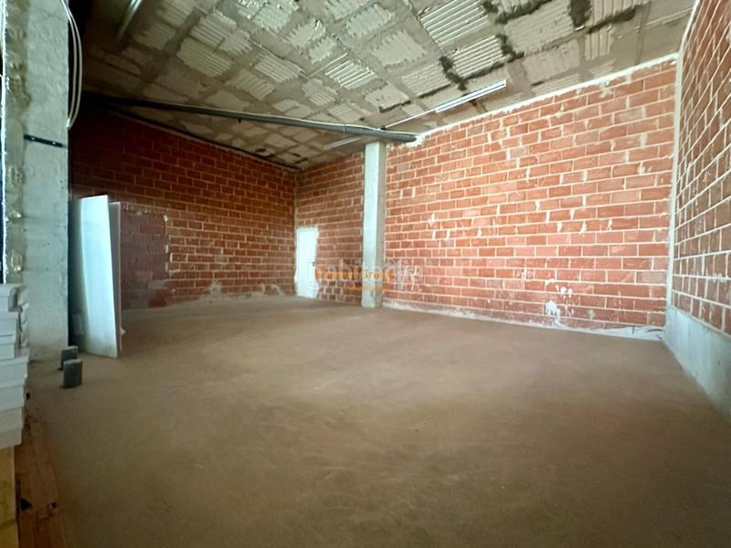 Foto 15b92cfe-a9b0-4f01-8b13-3e0f176d9d39. Location local commercial dans Jubalcoi Elche / Elx