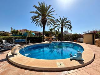 Chalet en Rojales. Luxury villa en ciudad quesada