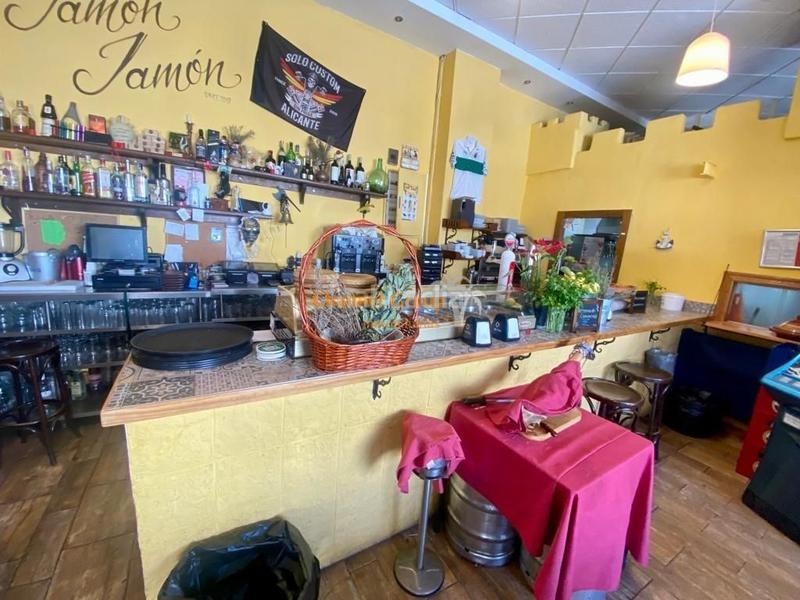 Foto 69595e9c-3a64-4347-9612-d4f6d506301f. Alquiler local comercial se traspasa negocio en pleno funcionamiento, zona toscar !!!!!!! en Elche / Elx