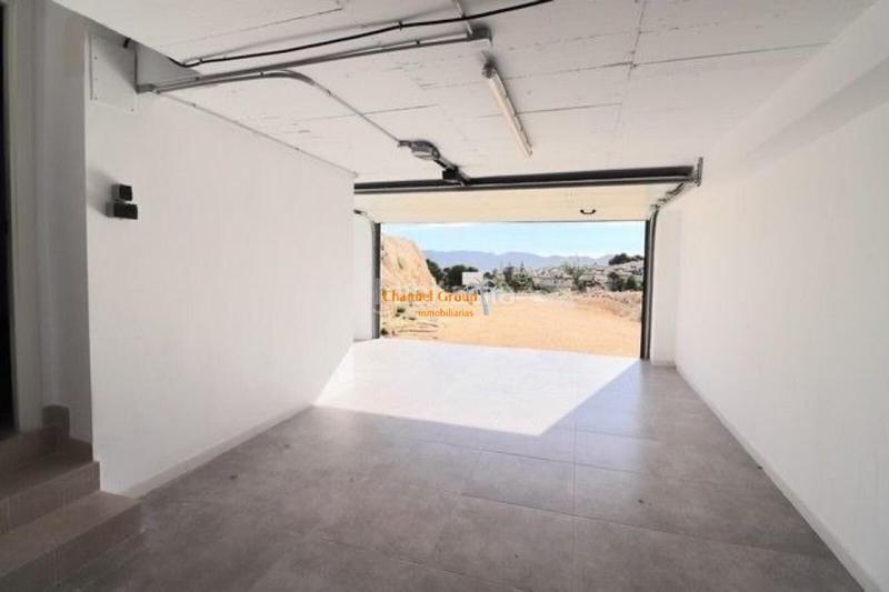 Foto fa7dbd0e-7b18-4087-a6bd-c2da144d45b4. Chalet avec chauffage parking piscine dans Coloma Nucia (la)