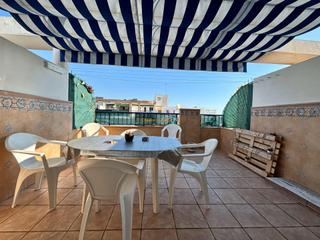 Penthouse in Las Viñas. Encantador ático con vistas al mar en guardamar del segura