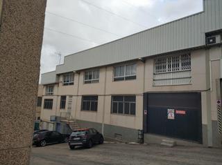 Nau industrial a San Crispín. Se vende o se alquila nave industrial en poligono carrus
