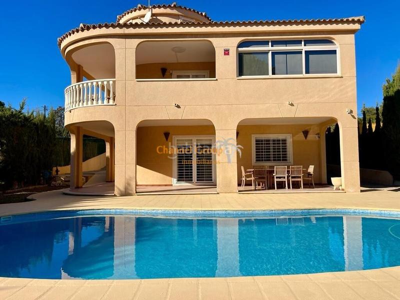 Foto 4f805e26-d697-46c1-90d2-9870e485e5cd. Xalet amb calefacció aparcament a Los Balcones-Los Altos Torrevieja