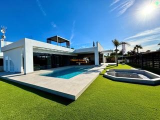 Chalet en Algorfa. Villa en la finca golf resort, algorfa