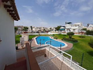 Casa en Los Balcones-Los Altos. Acogedor bungalow alto en los balcones, torrevieja