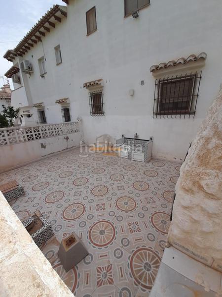 Foto c36ebe4a-d18b-4be0-8dd5-d8b5cf4ae9a0. Casa amb piscina a Los Balcones-Los Altos Torrevieja