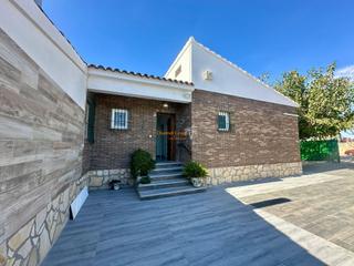 Chalet à Haygon-Universidad. Maravilloso chalet en venta en san vicente del raspeig , muy cer