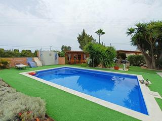 Xalet a La Marina. Venta de chalet con piscina en la marina cerca del pinet!!!.disf