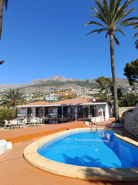 Foto daf008df-b04f-4f88-b173-5c7acaba6b44. Edifici a Mascarat Altea