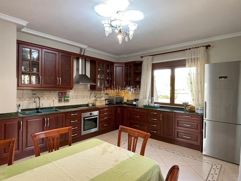 Foto a1c9d917-e632-4e41-b380-6a81f1380dfa. Chalet exclusivo chalet con piscina y jardín en ciudad quesada en Rojales