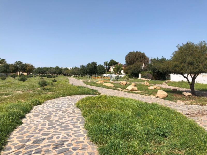 Foto b485c996-381d-4169-b421-3c6abd2d1843. Chalet exclusivo chalet con piscina y jardín en ciudad quesada en Rojales