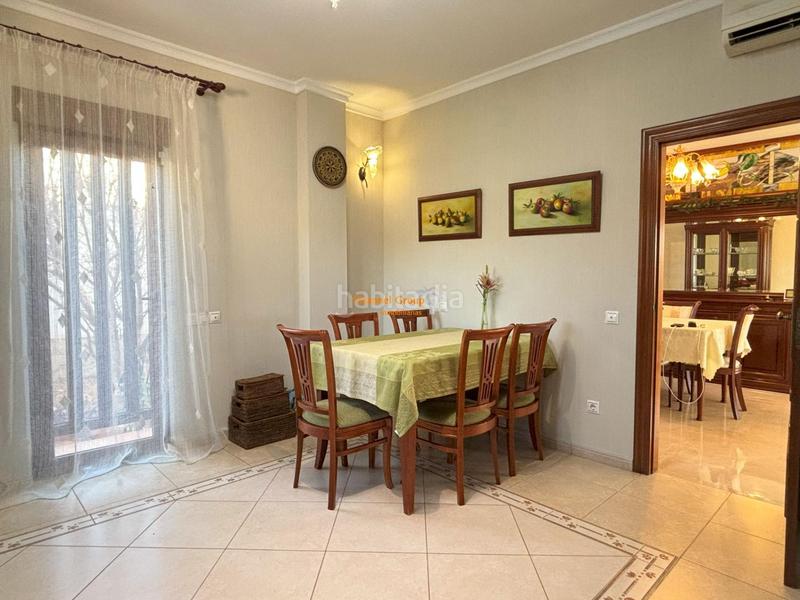 Foto e9ab4ac7-8c1a-4457-b151-61f3fec30d10. Chalet exclusivo chalet con piscina y jardín en ciudad quesada en Rojales