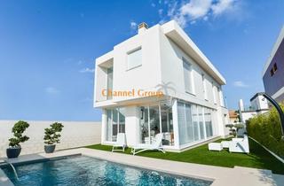 Chalet in Monte y Mar. Vivienda de diseño en gran alacant