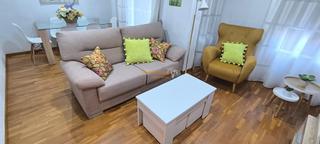 Alquiler Apartamento en Plaza Crevillente - Antiguos Juzgados - El Asilo. Se alquila apartamento exterior y esquina, zona germanias !!!!!!