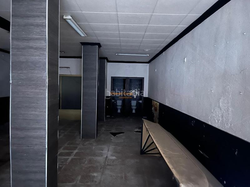 Foto c5207357-fde3-4f0c-82ab-8435bd585cb6. Locale commerciale in Reina Victoria - Miguel Hernández Elche / Elx