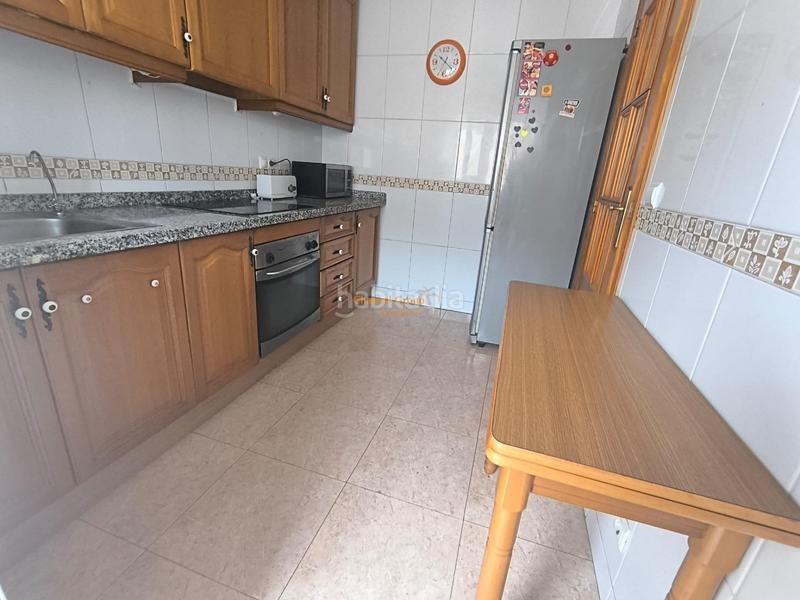Foto a2b5e9e7-a93a-4995-9349-d9e06d980643. Apartamento se vende apartamento , zona centro junto al asilo , edificio seminuevo !!!!!!!!!!! en Elche / Elx