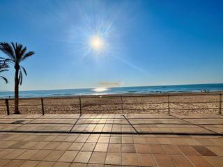 Pis  Calle blasco ibaez. Planta baja en la playa del centro en guardamar del segura