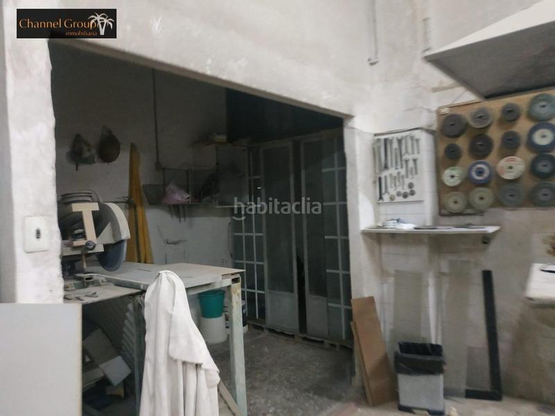 Foto b091e82b-dae4-4fa0-893a-2a2b8091b7dc. Local comercial se vende local 200 metros2 en Camí dels Magros - Casablanca Elche / Elx