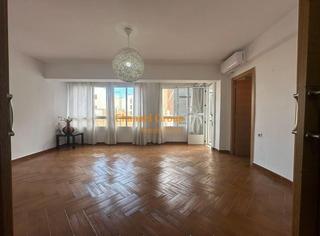 Appartement à Centro - Muelle Pesquero. Apartamento de 4 dormitorios a 200 metros del nuevo puerto