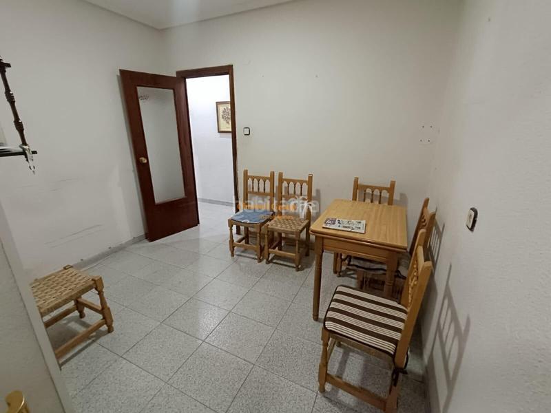 Foto 0e5a1038-01f5-4ee0-a2aa-ae24a4b03a1e. Planta baja ocasión !!!!!!!se vende planta baja zona toscar en Elche / Elx