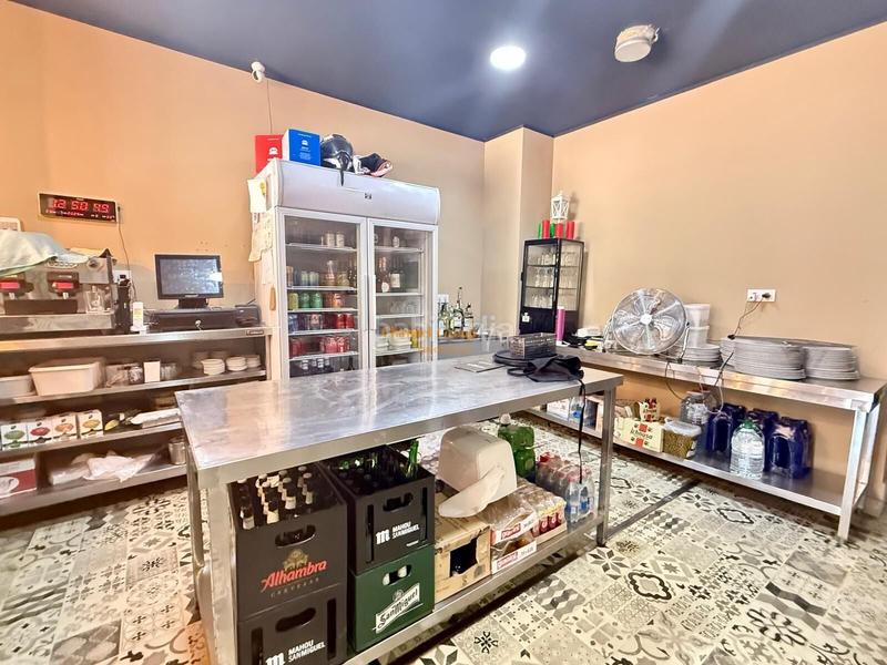 Foto f0e88482-e38c-4f3c-9c00-97f55a62200f. Alquiler local comercial traspaso local con terraza en san juan pueblo en San Juan de Alicante