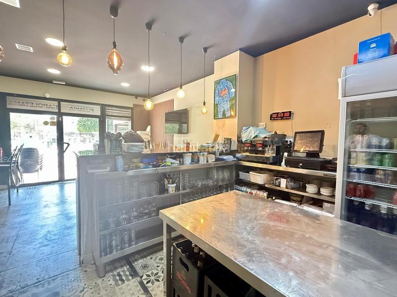 Foto b6233306-7b0d-4d0d-bb7a-d1fa349b5232. Rent business premise in Centro San Juan de Alicante