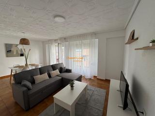 Location Appartement à Reina Victoria - Miguel Hernández. Se alquila piso en zona obispo siuri
