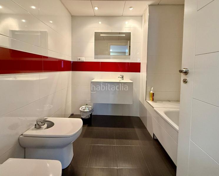 Foto 686edc22-b28c-4419-a28d-6c50b7347c96. Alquiler apartamento piso en venta en el centro en Alicante