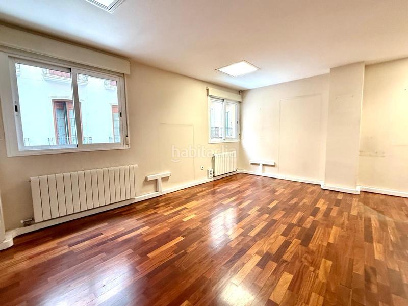 Foto da74a9bd-ff54-4dd5-9e4c-2f8cffdc4716. Rent apartment with heating in Barrio del Centro Alicante