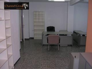 Lloguer Planta baixa a Plaza Crevillente - Antiguos Juzgados - El Asilo. Se alquila entresuelo para oficina