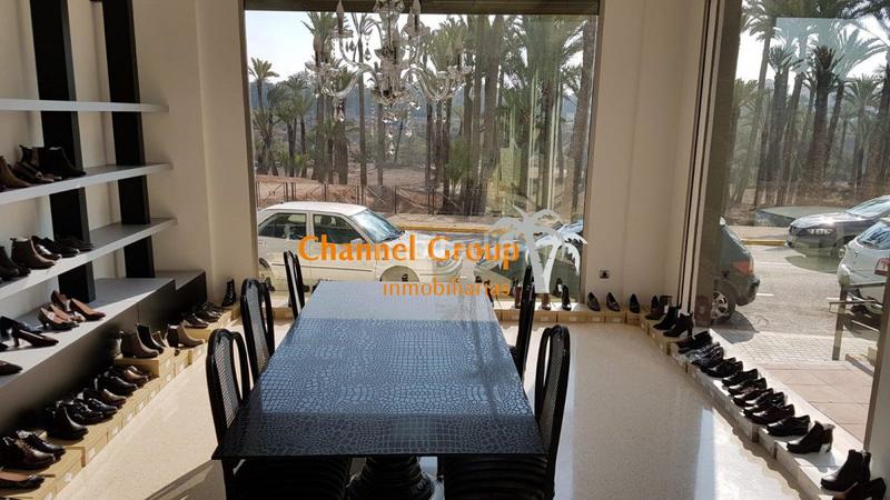 Foto 1bf56c1b-e4f3-4ca5-b379-e1aed68e05a0. Local comercial se vende o alquila lujoso local en Elche / Elx