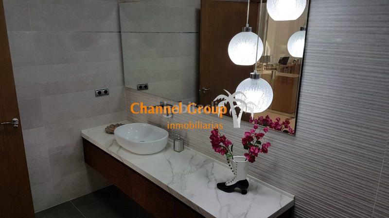 Foto b0b7ef4f-369b-4298-860e-25cc766b4e07. Local comercial se vende o alquila lujoso local en Elche / Elx