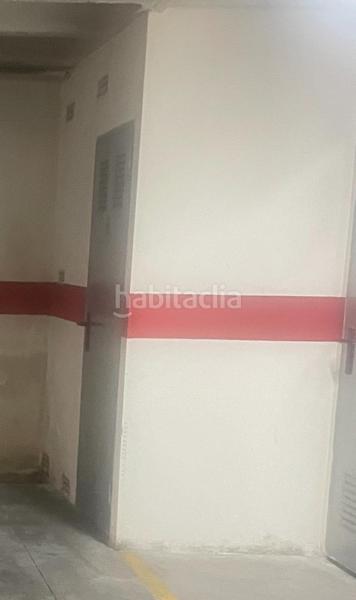 Foto 6e2e748e-5355-446d-be8b-3dabfe12a56d. Aparcament cotxe a Mercado Alicante