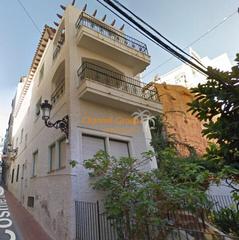 Chalet à Casco Antiguo - Puerto. Oportunidad única! venta de edificio de tres plantas en el centr